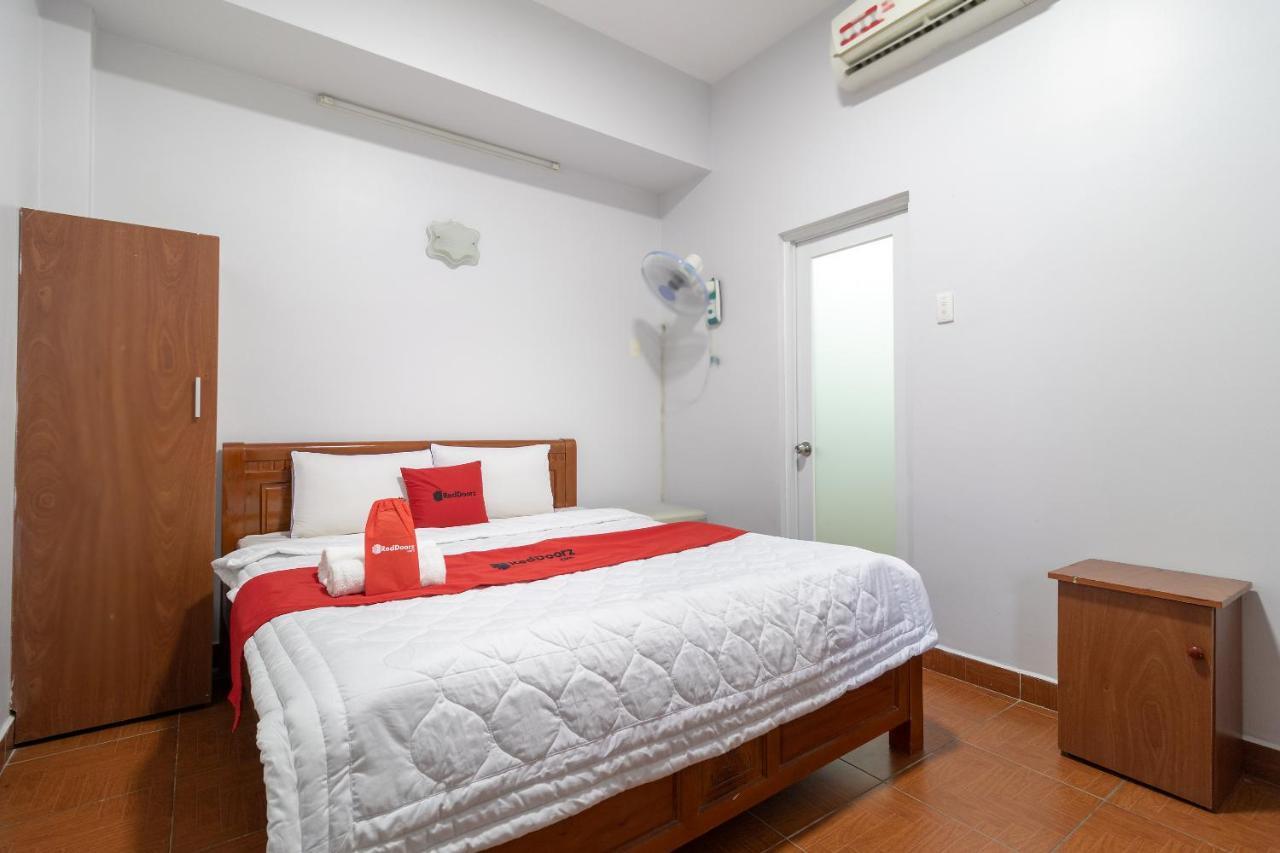 Reddoorz Near Tan Huong Market Ho Chi Minh City Exterior photo