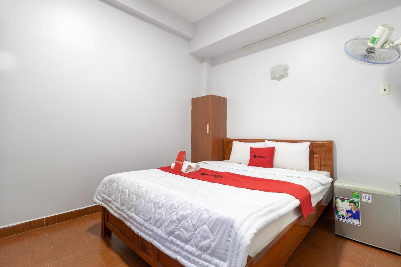 Reddoorz Near Tan Huong Market Ho Chi Minh City Exterior photo