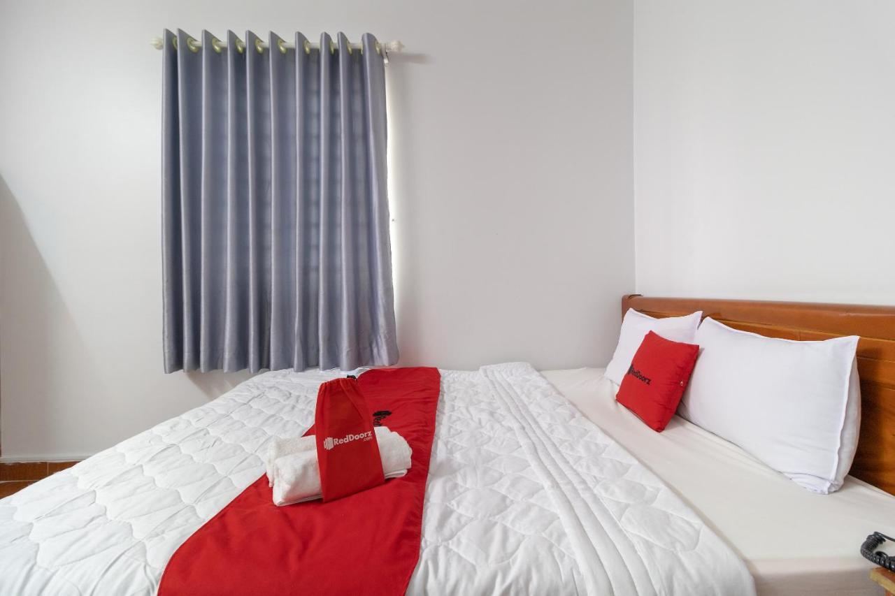 Reddoorz Near Tan Huong Market Ho Chi Minh City Exterior photo