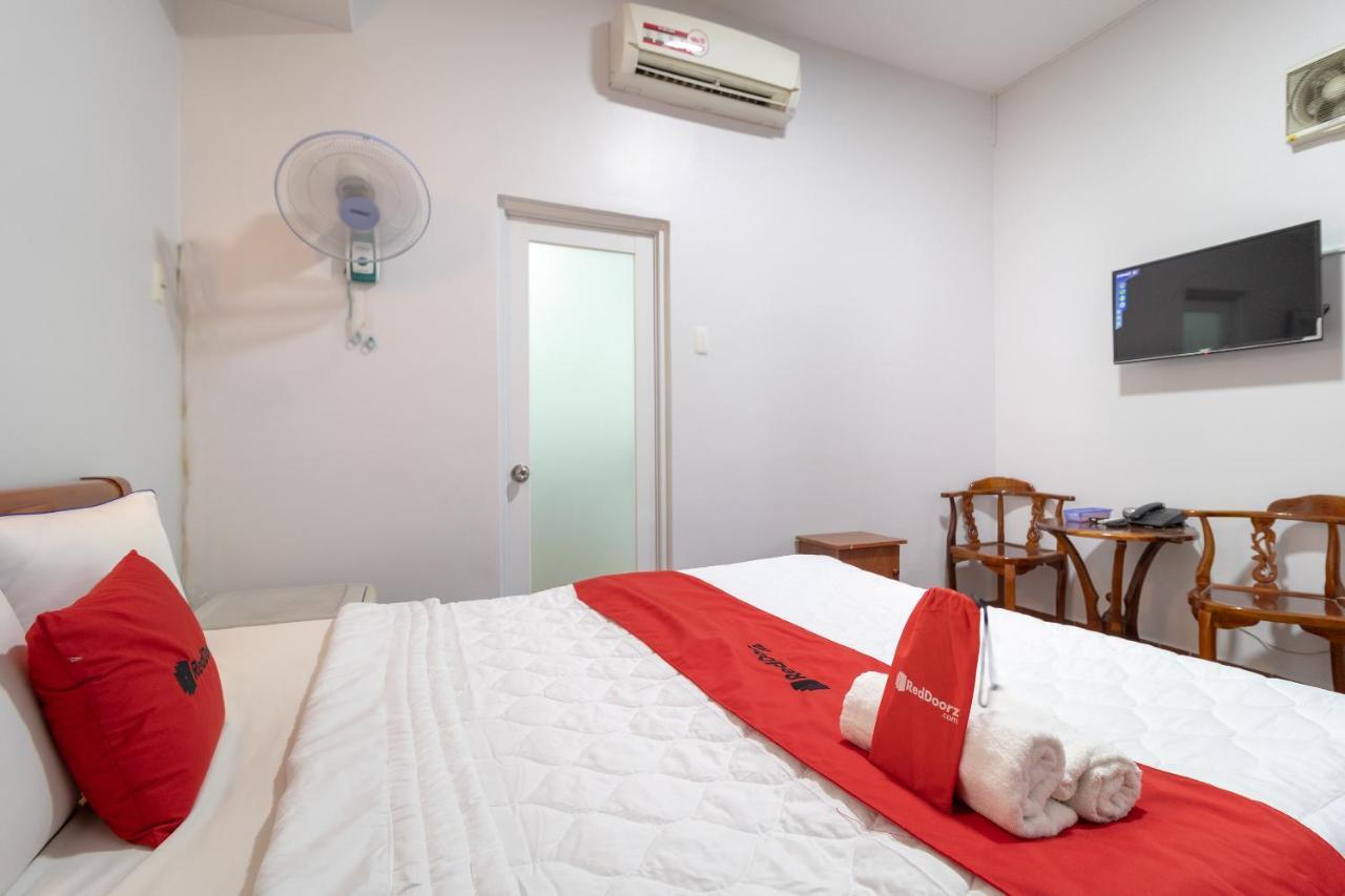 Reddoorz Near Tan Huong Market Ho Chi Minh City Exterior photo